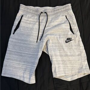 Nike Men's Heathered Gray Athletic Shorts